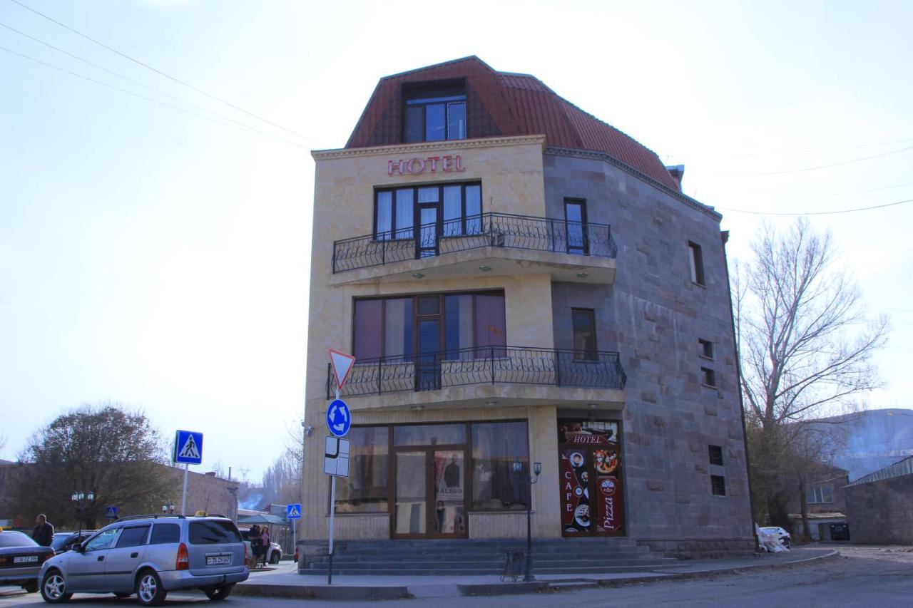 Flamenco Hotel Sisian Exterior foto
